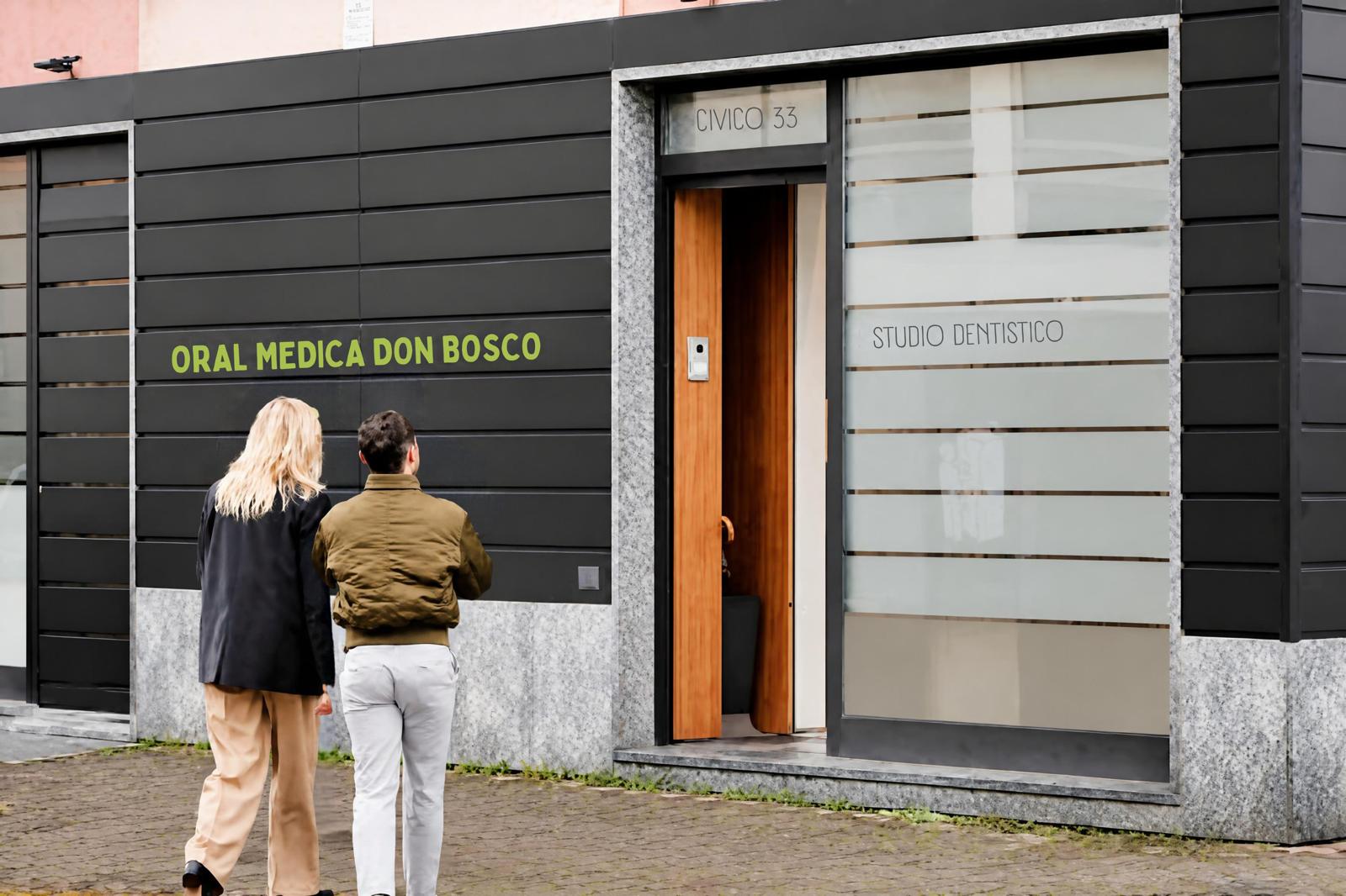 La segreteria dello studio Oral Medica Don Bosco a Carugate